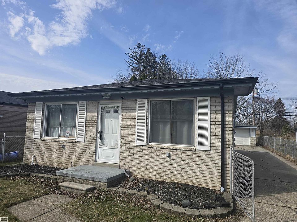 1st image of 35061 Kirby St