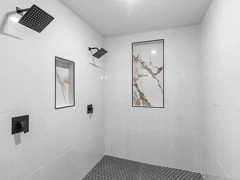 645 Welsh Pl — Photo 18