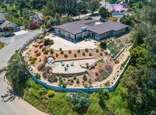 1263 Phillips St, Vista, CA 92083