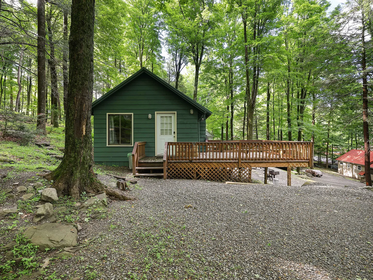 2 bed, 750 sqft, $2,000 — Photo 3