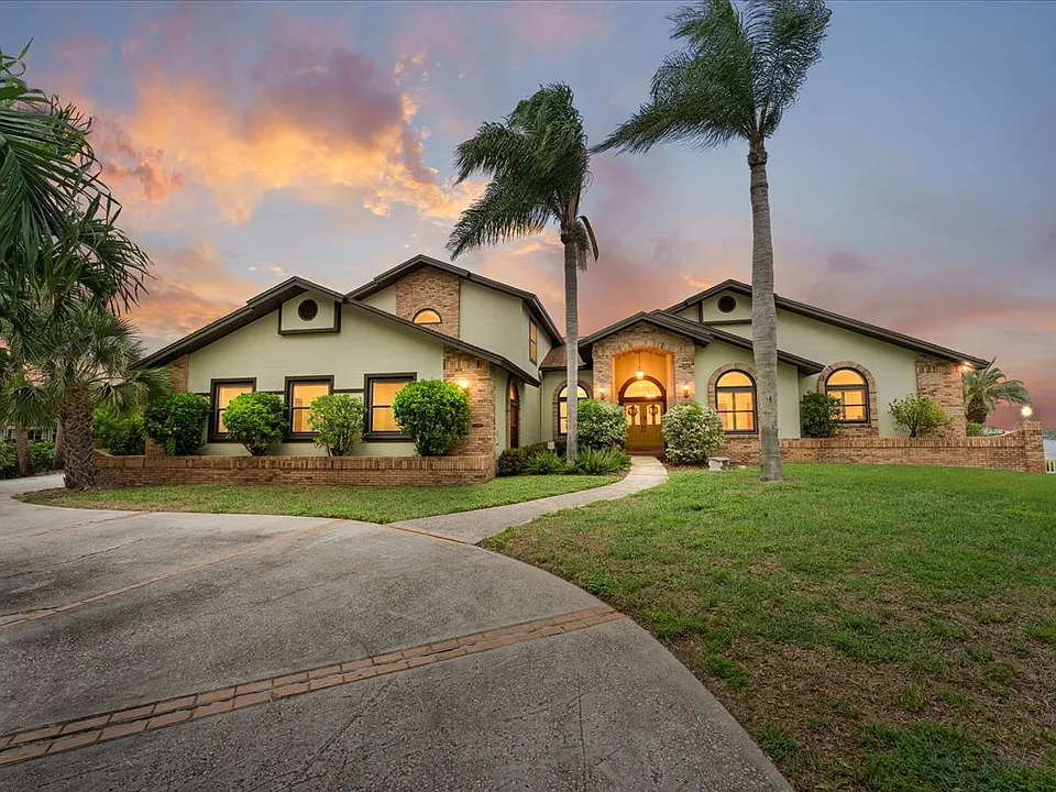 1589 Mary Ln