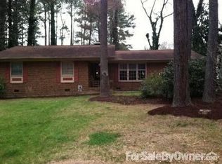 206 Bennington Dr, Chapel Hill, NC 27516