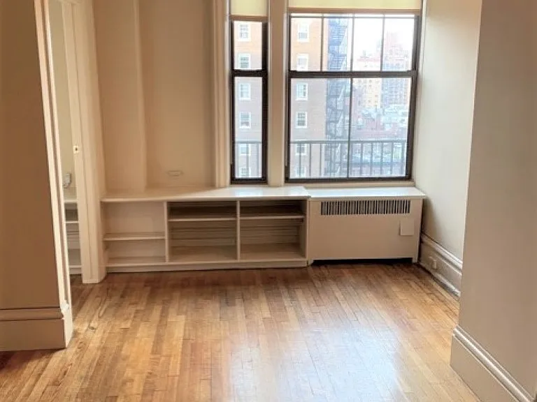 170 W 74th St #1105A — Photo 2
