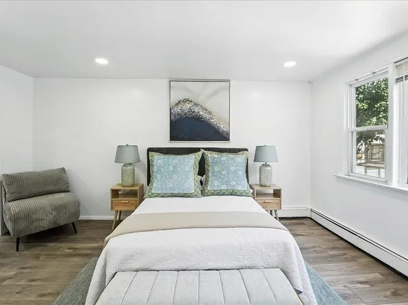 283 Griffith Street image 21 of 29