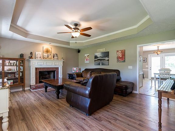 2nd image of 127 Clearidge Dr