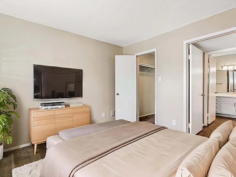 6677 Tanglewood Bay Dr — Photo 11
