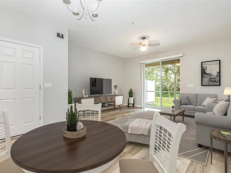 1125 Grantham Dr — Photo 13
