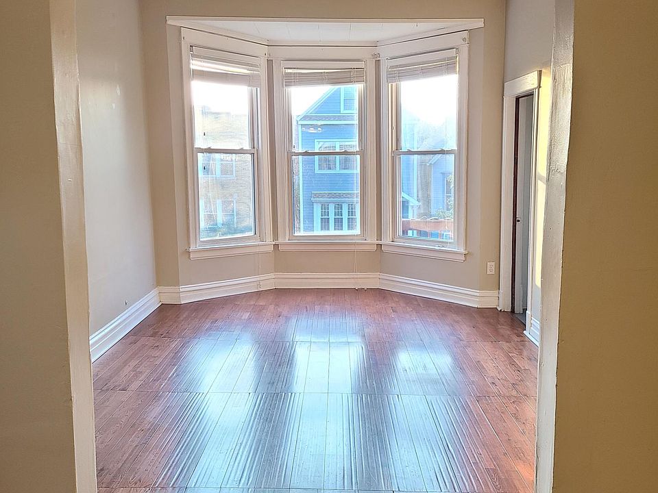 1st image of 3223 N Albany Ave #2