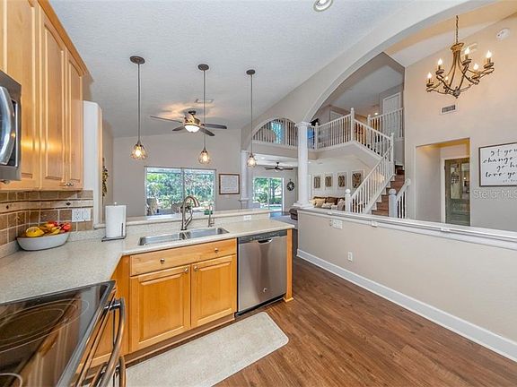 5th image of 2391 Caraway Dr