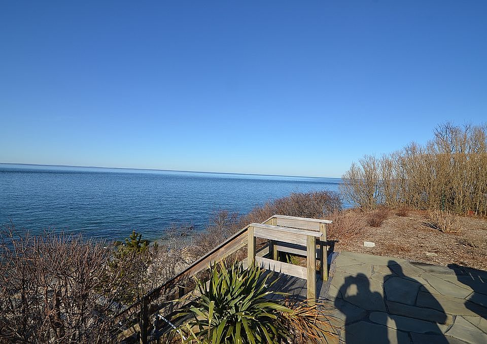 1525 Aquaview Ave, East Marion, NY 11939 Zillow