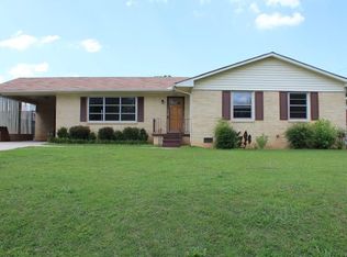 703 Grove Ave, Muscle Shoals, AL 35661