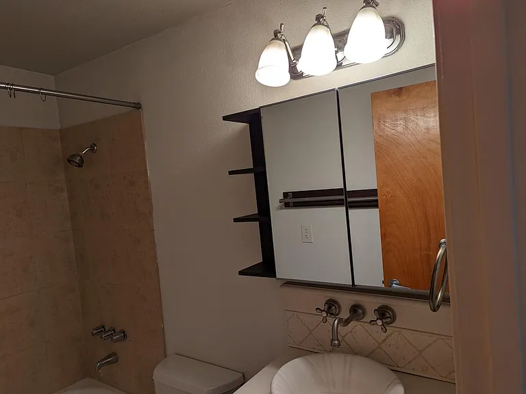 918 SW Holden St #2 — Photo 12