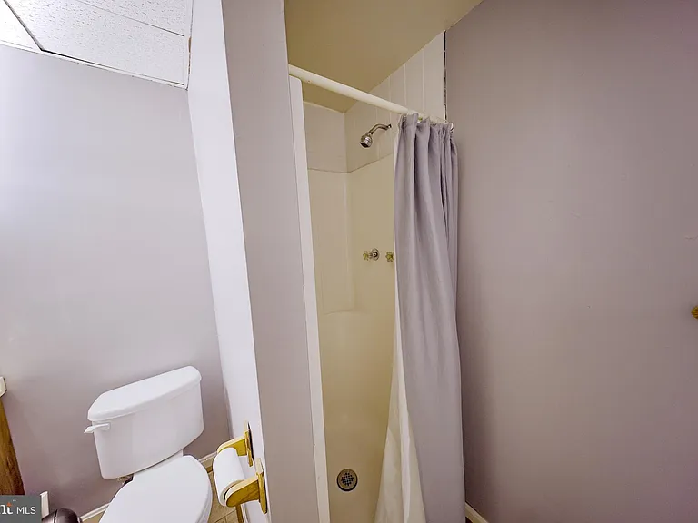 3308 Heidi Ln — Photo 17