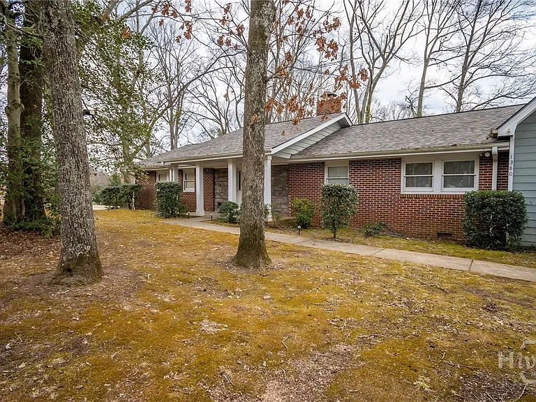 1380 Chestnut Hill Rd — Photo 8