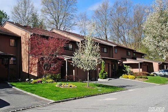 2nd image of 16 Northgate Cir