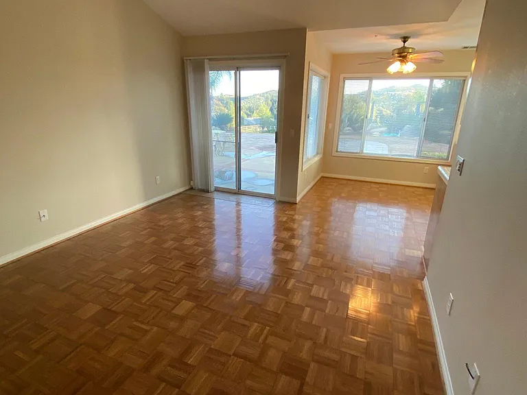 37550 Calle De Companero — Photo 8
