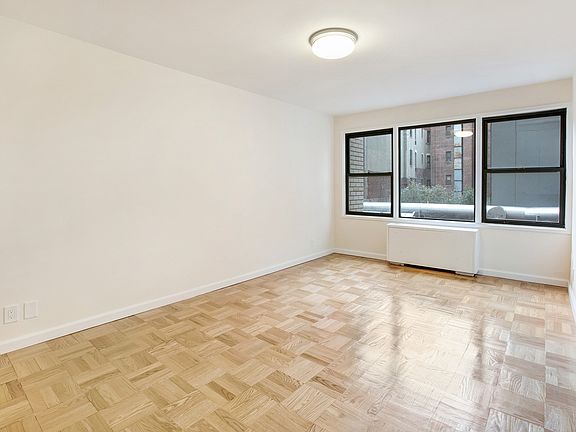 3rd image of 355 E 72nd St #3AB