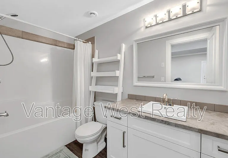 2580B Crown Crest Dr — Photo 8