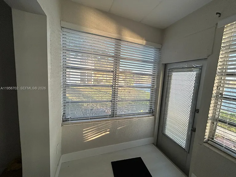 270 NE 191st St #101 — Photo 11