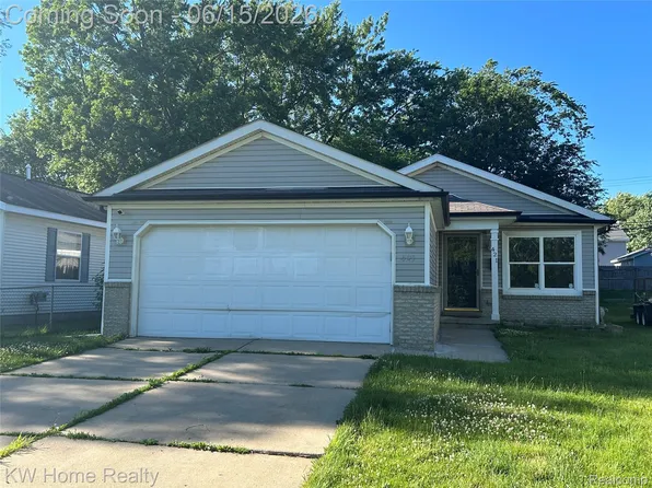 421 1st Ave, Pontiac, MI 48340