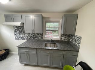 87 Westside Ave, Bergenfield, NJ 07621