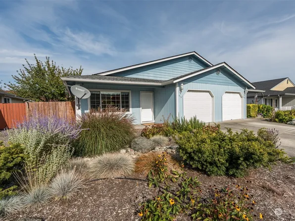 818 E Washington Place, Sequim, WA 98382