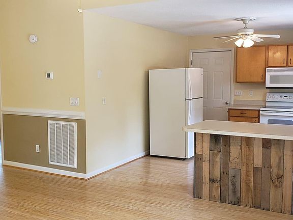 4th image of 111 NW 23rd St