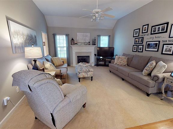 4th image of 2810 Pebblewood Ct