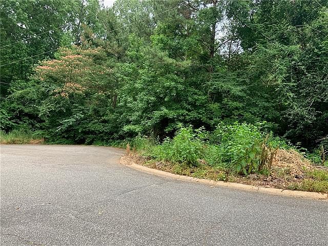 1st image of 933 Mallard Dr #85