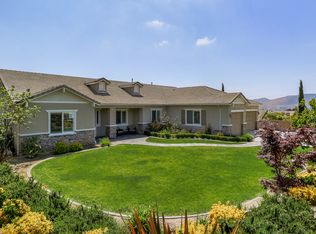 35751 Country Ridge Rd, Yucaipa, CA 92399