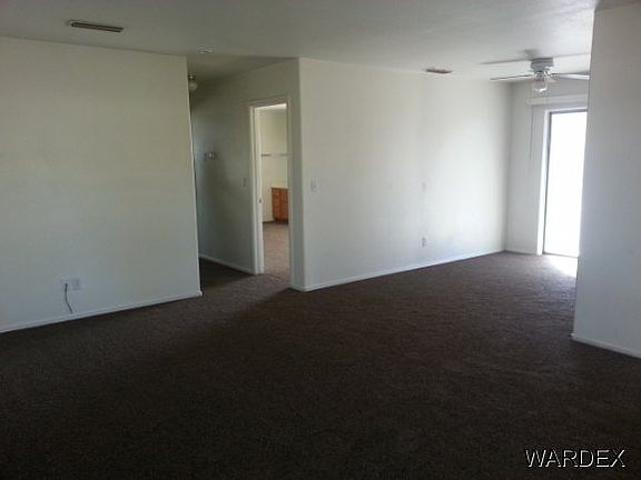 3rd image of 3410 Tomahawk Dr
