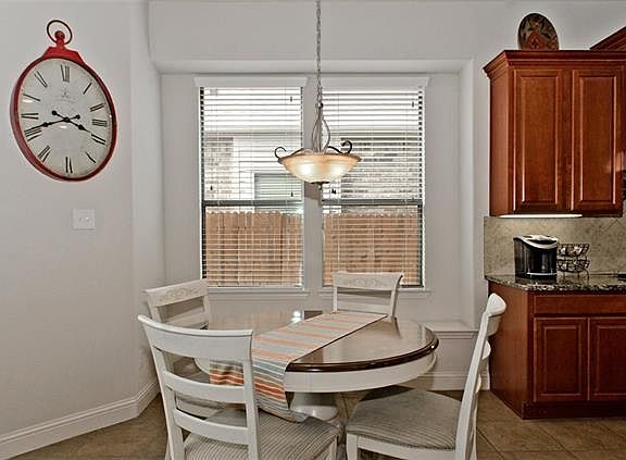 5th image of 8725 Domingo Dr