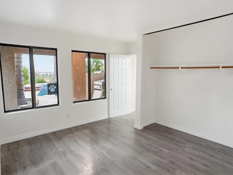24124 Mentry Dr — Photo 21