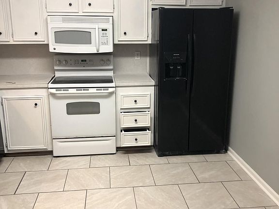 4th image of 1814 S Tallowood Dr #1