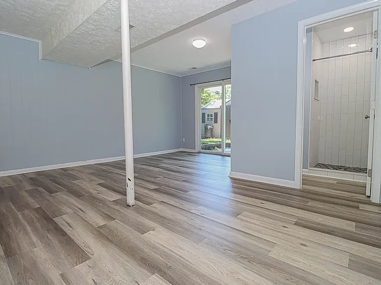 328 Benfield Rd — Photo 32