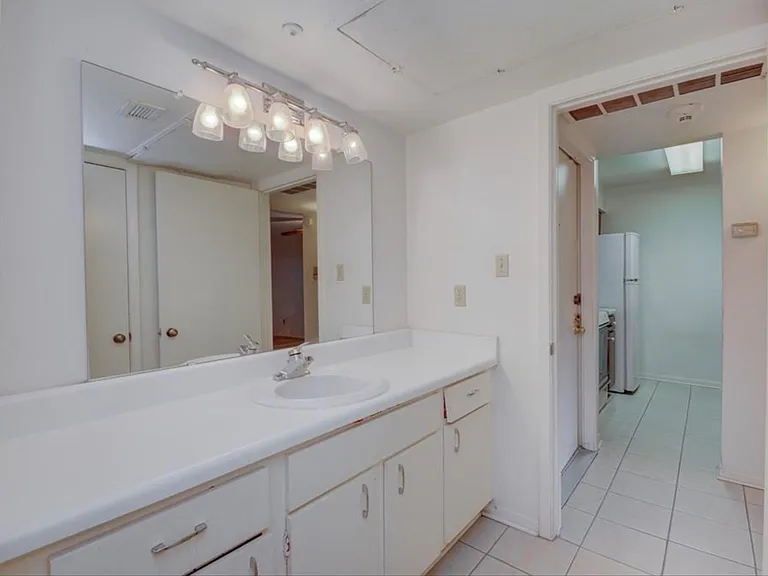 8419 Hearth Dr #23 — Photo 32
