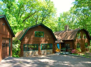 2380 Deer Trail Rd, Coopersburg, PA 18036