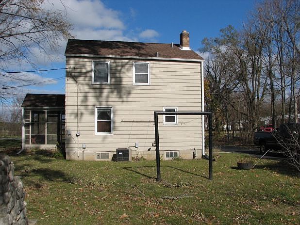2nd image of S87W22545 Edgewood Ave