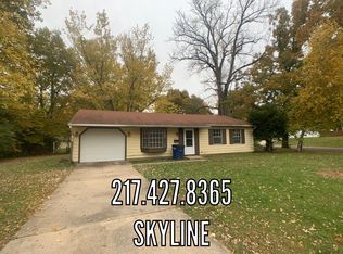 807 Skyline Dr, Danville, IL