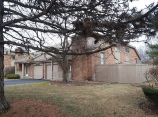 123 Potawatomi Trl, Lake Zurich, IL 60047