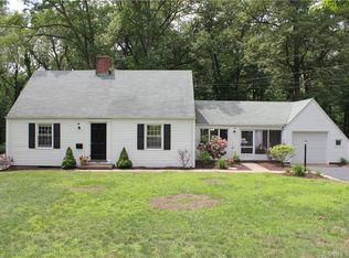 20 Bruce Rd, Manchester, CT 06040