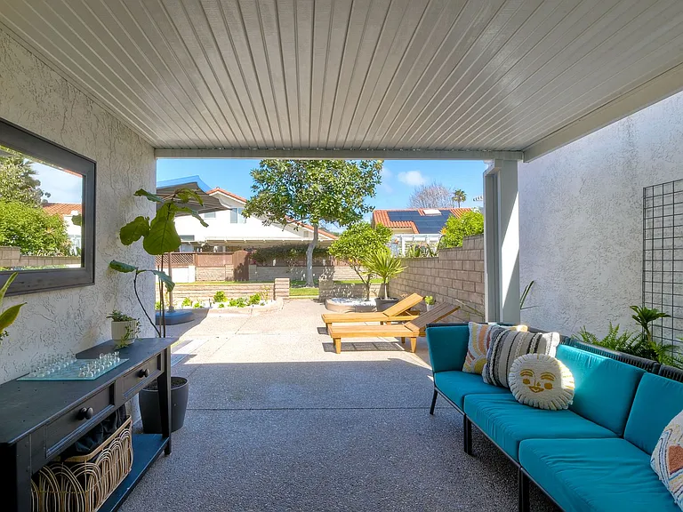 822 Caminito Rosa — Photo 25