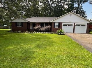 1060 Waterway Dr, Sumter, SC 29154