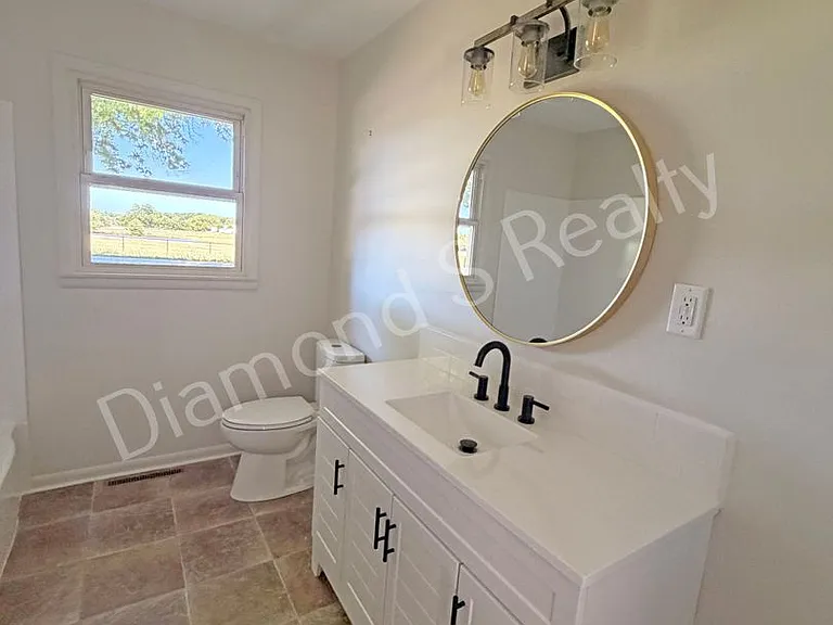 9297 E State Highway D — Photo 13