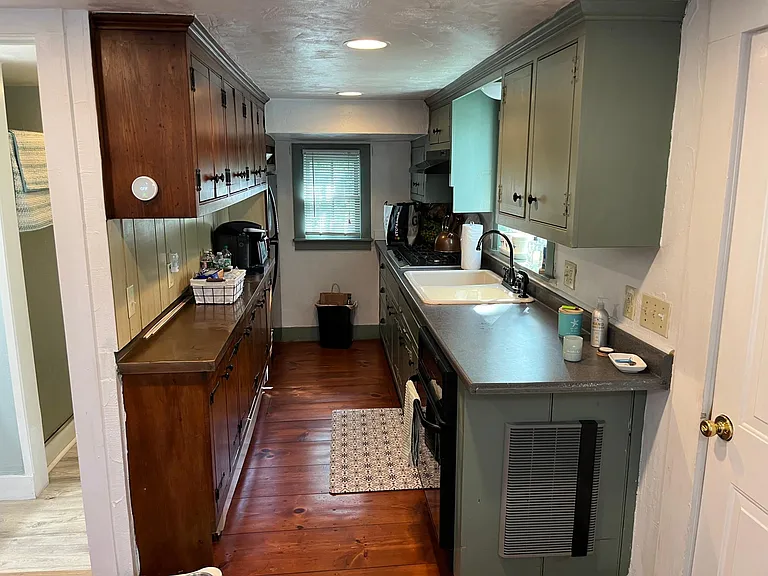 377 Third Beach Rd — Photo 3