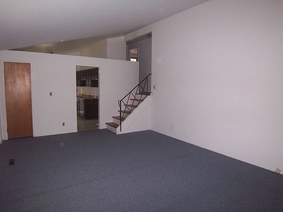2nd image of 1108 Madison Ct