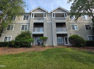 1411 Collegiate Cir APT 204, Raleigh, NC 27606