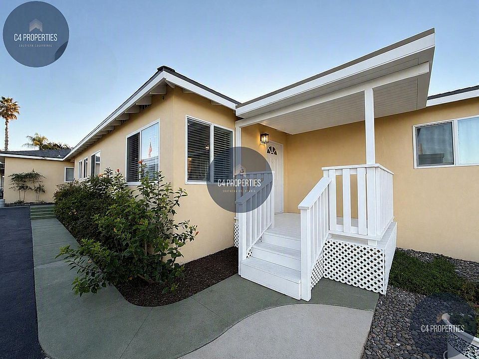 Entry porch with covered deck