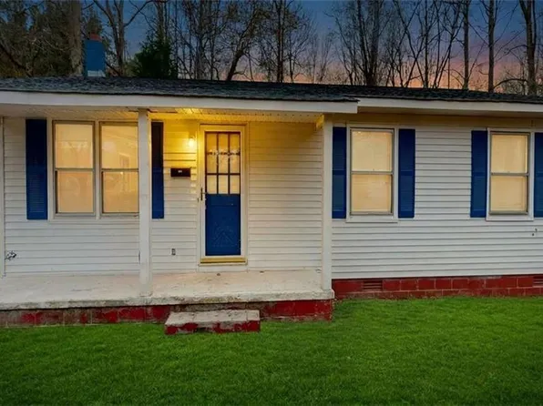 6240 Farmers Dr, Barhamsville, VA 23011