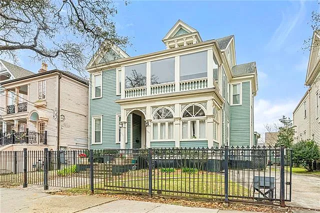 5 bed, 2.0 bath, 3350 sqft, $3,400 — Photo 2